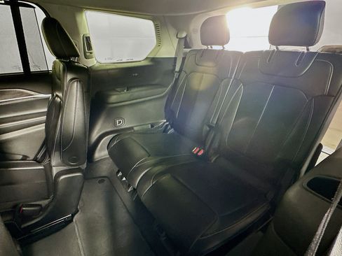 Used 2023 Jeep Grand Cherokee L Limited w/ Luxury Tech Group II image 28