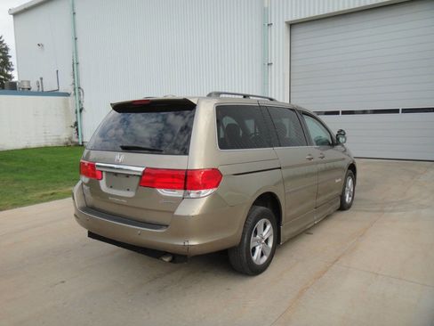 Used 2010 Honda Odyssey Touring image 28