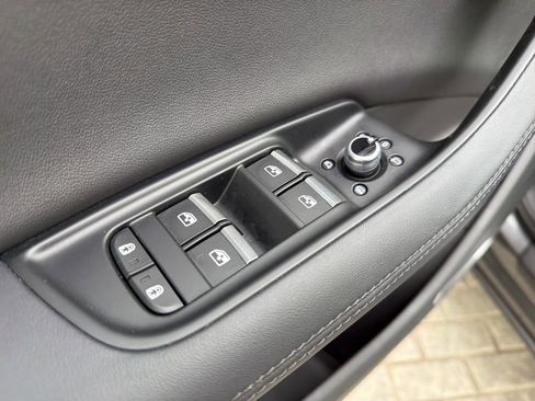 Used 2023 Audi Q7 2.0T Premium Plus w/ Premium Plus Package image 11