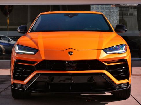 Used 2022 Lamborghini Urus image 5