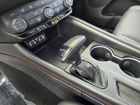 Used 2023 Dodge Durango GT image 19