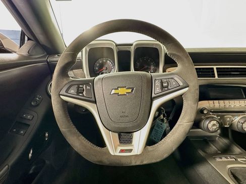 Used 2015 Chevrolet Camaro Z/28 RWD image 11
