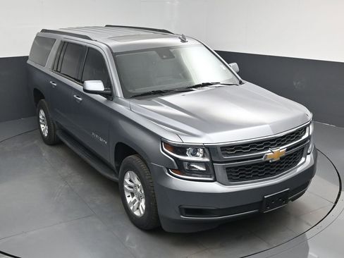 Used 2020 Chevrolet Suburban LT image 26