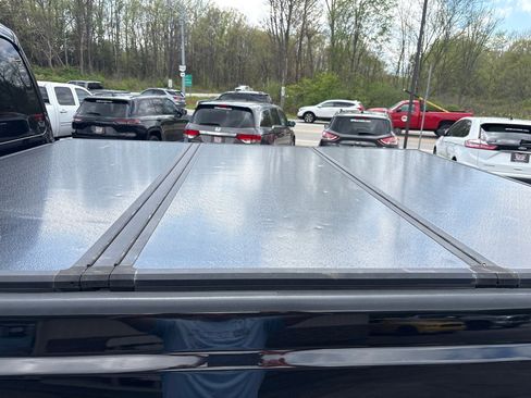 Used 2015 Ford F250 Lariat w/ Lariat Ultimate Package AWD/4WD image 12