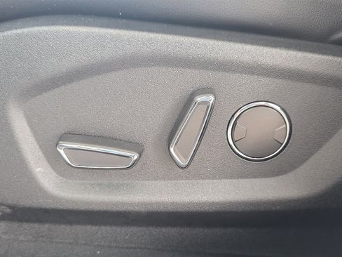 Used 2019 Ford Edge SEL w/ Equipment Group 201A AWD/4WD image 19