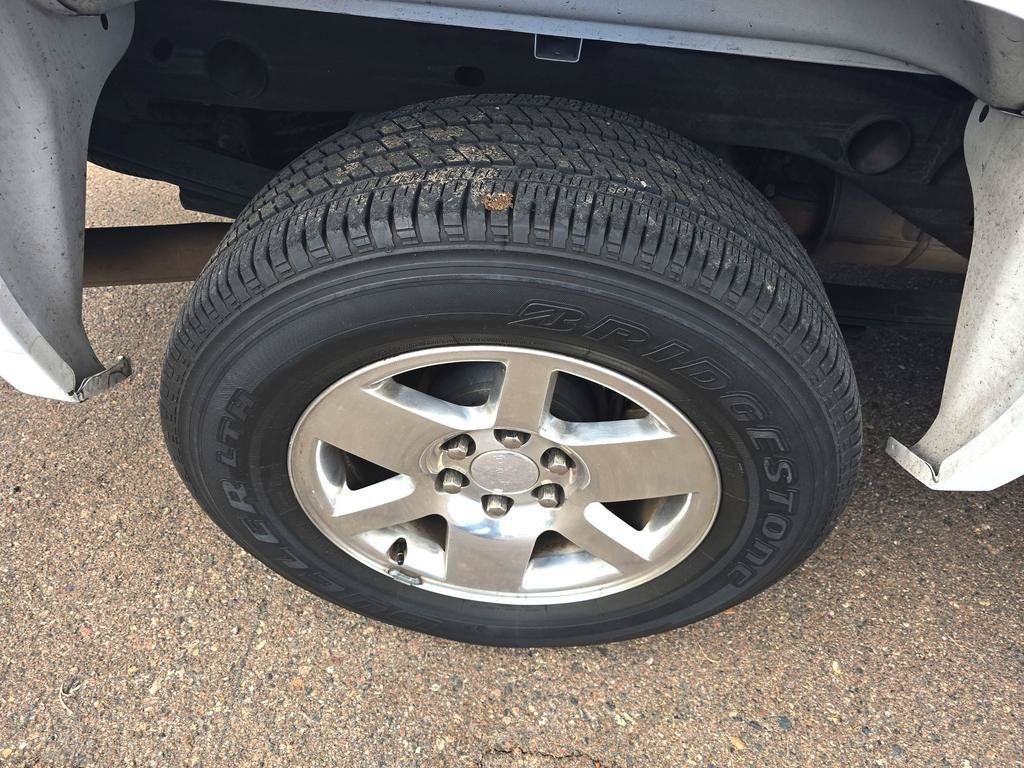Used 2008 GMC Sierra 1500 Denali AWD/4WD image 39