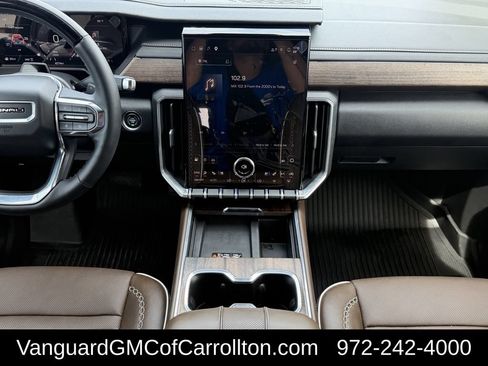 New 2026 GMC Acadia Denali Ultimate w/ LPO, Floor Liner Package AWD/4WD image 13