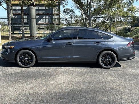 New 2025 Honda Accord SE image 6