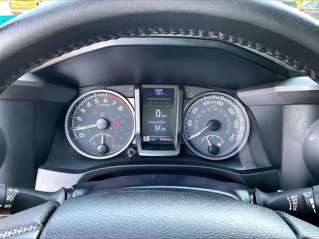 Used 2022 Toyota Tacoma TRD Sport w/ Technology Package AWD/4WD image 15