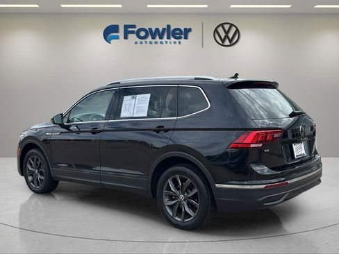 Used 2023 Volkswagen Tiguan SE FWD image 3
