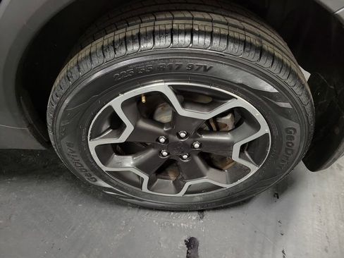 Used 2014 Subaru Crosstrek 2.0i Premium w/ Moonroof Package image 11