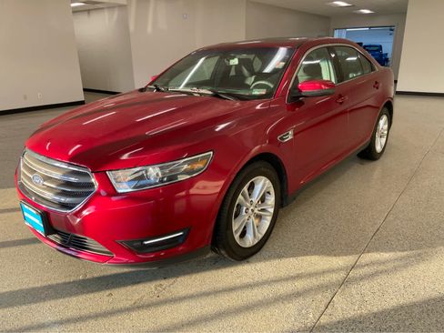 Used 2018 Ford Taurus SEL w/ Equipment Group 201A image 1