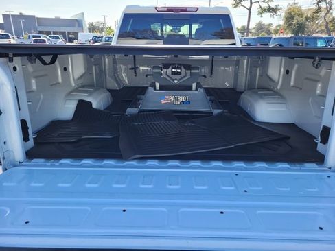 Used 2025 Chevrolet Silverado 2500 LTZ w/ LTZ Premium Package image 17