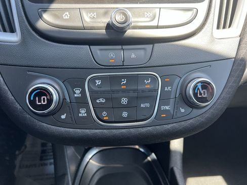 Used 2023 Chevrolet Malibu LT image 29