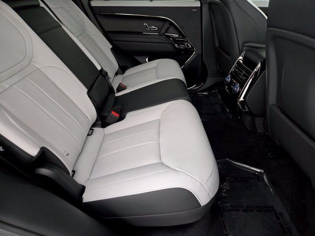 New 2026 Land Rover Range Rover Sport Dynamic SE AWD/4WD image 17