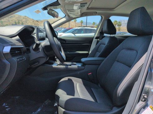 New 2026 Nissan Altima 2.5 SV w/ SV Special Edition Package FWD image 12