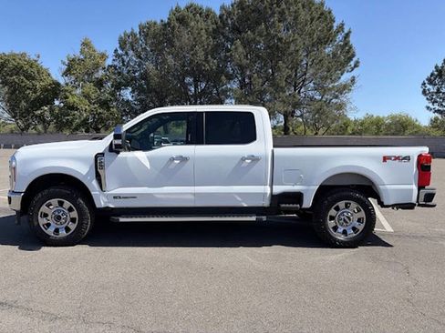 Used 2023 Ford F250 Lariat w/ Chrome Package AWD/4WD image 4