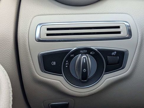 Used 2017 Mercedes-Benz C 300 4MATIC Sedan image 22