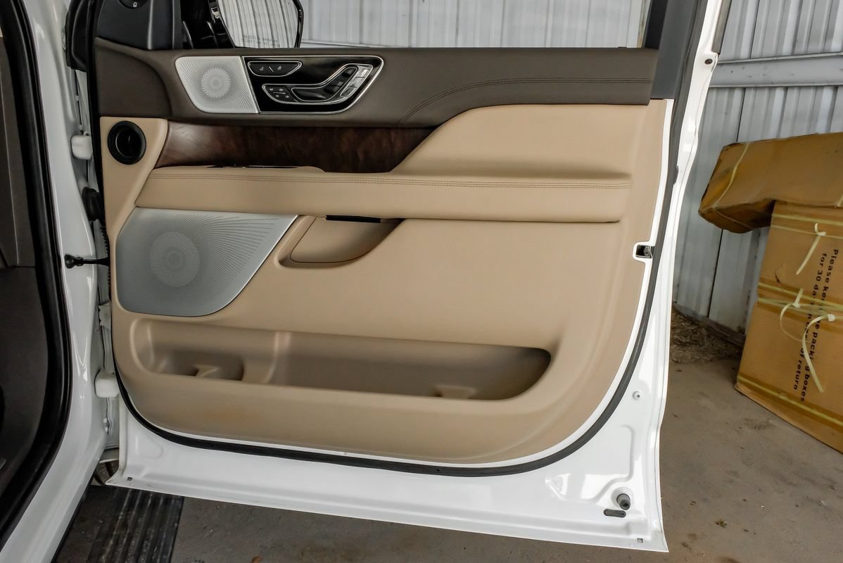 Used 2023 Lincoln Navigator L Reserve AWD/4WD image 46