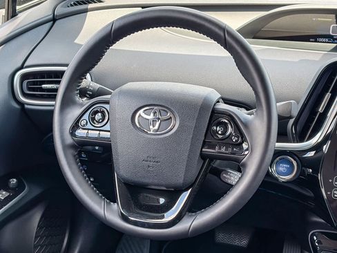 Used 2022 Toyota Prius Prime XLE FWD image 14