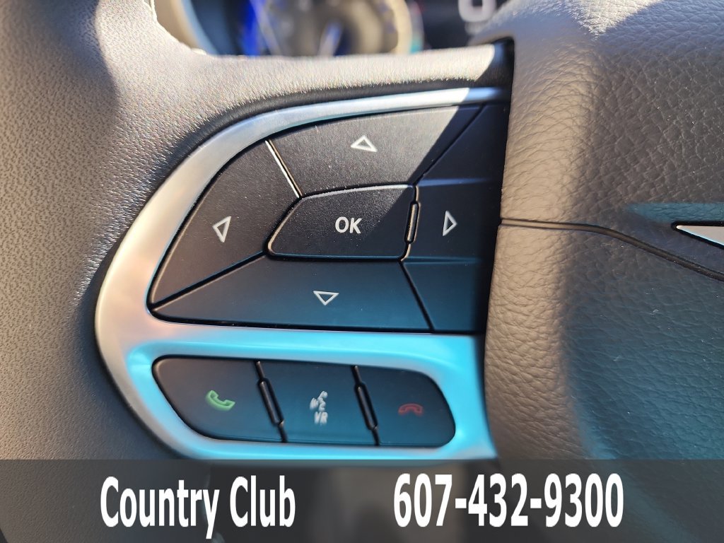 New 2027 Chrysler Pacifica Select AWD/4WD image 20