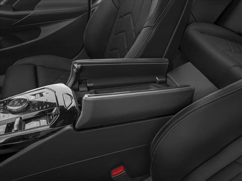 New 2026 BMW 530i w/ M Sport Package RWD image 10