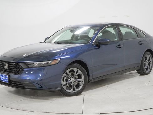 Used 2023 Honda Accord EX image 1