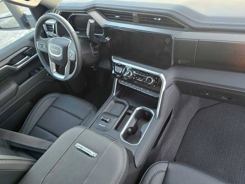 New 2026 GMC Sierra 2500 Denali w/ Denali Reserve Package image 10