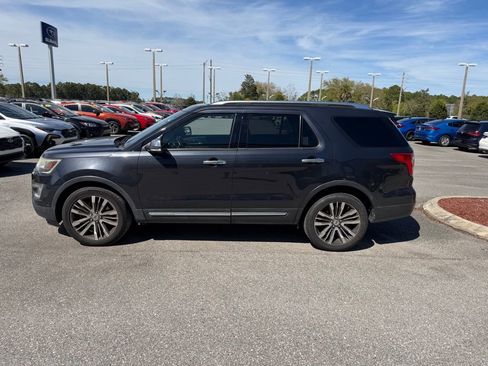 Used 2017 Ford Explorer Platinum AWD/4WD image 12
