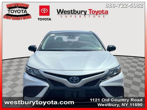 Used 2021 Toyota Camry XSE w/ Navigation Upgrade Package FWD image 3