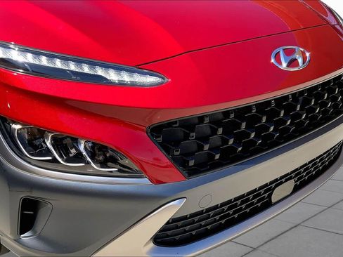 Used 2022 Hyundai Kona Limited w/ Cargo Package FWD image 32