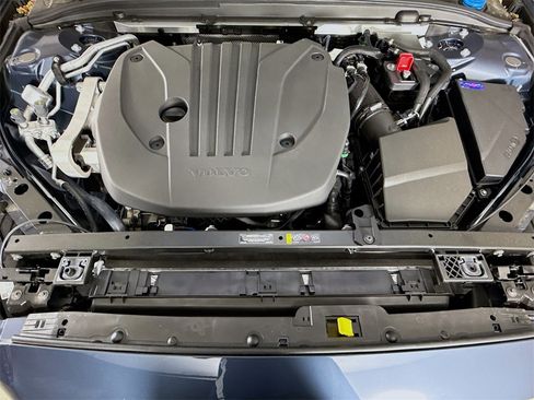 New 2026 Volvo V60 B5 Cross Country Plus w/ Climate Package image 31