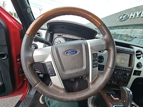 Used 2010 Ford F150 Lariat image 19