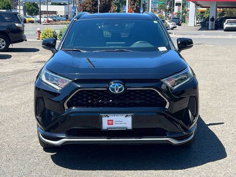 Used 2021 Toyota RAV4 SE AWD/4WD image 3