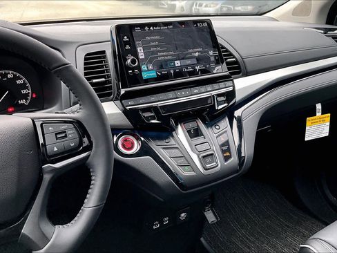 New 2026 Honda Odyssey Touring image 6