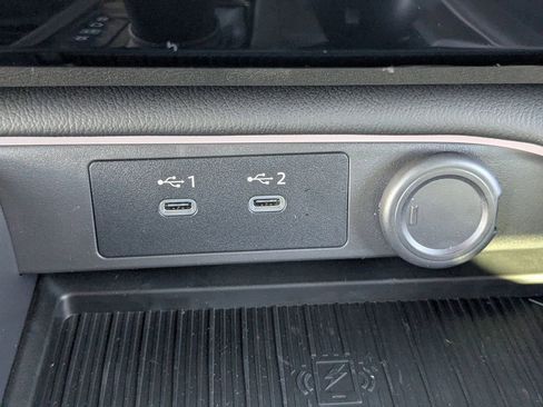 New 2026 Nissan Sentra SR w/ Floor Mat Package image 19