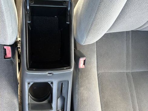 Used 2000 Toyota Camry CE FWD image 33