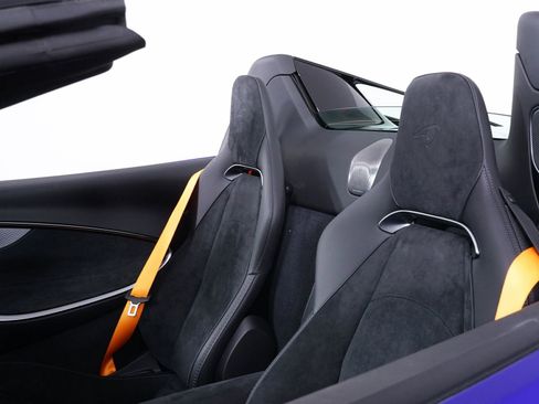 New 2025 McLaren Artura Spider RWD image 10