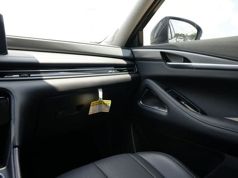 Certified 2026 INFINITI QX60 Luxe w/ Cargo Package FWD image 8