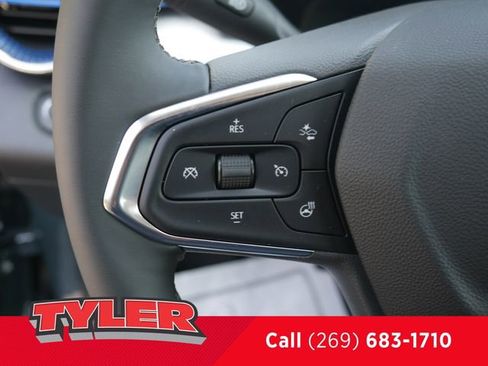 New 2025 Chevrolet Trax LT w/ Driver Confidence Package image 27