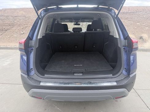 Certified 2023 Nissan Rogue SV image 31