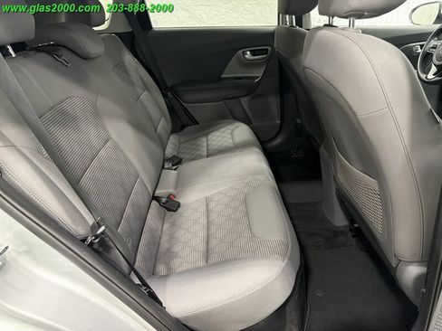 Used 2018 Kia Niro FE FWD image 10