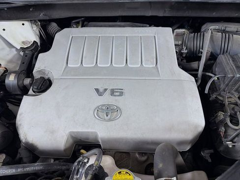 Used 2013 Toyota Highlander Limited FWD image 38