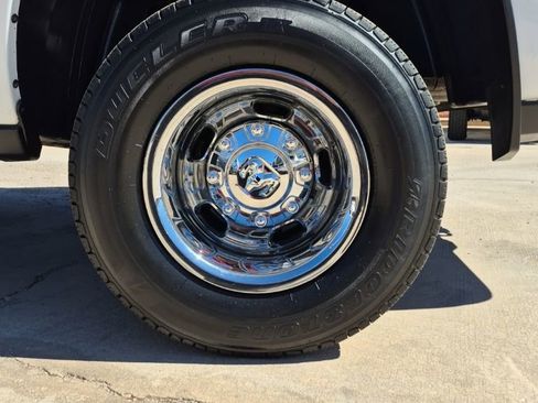 Used 2024 RAM 3500 Big Horn AWD/4WD image 10