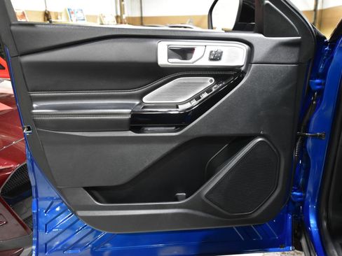 Used 2021 Ford Explorer ST w/ Equipment Group 401A AWD/4WD image 11