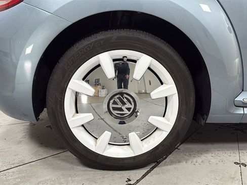 Used 2019 Volkswagen Beetle 2.0T Final Edition SEL image 21