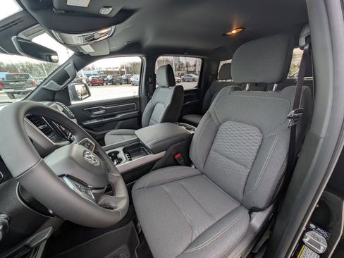 New 2026 RAM 1500 4x4 Crew Cab image 13