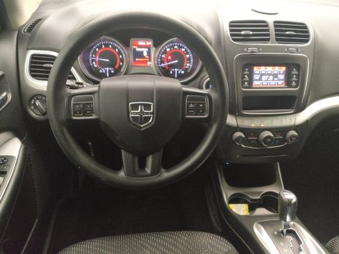 Used 2020 Dodge Journey SE FWD image 22