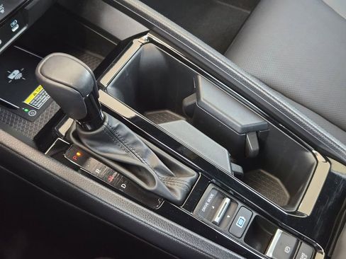 Used 2025 Honda Accord Sport image 18