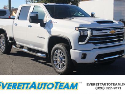 New 2025 Chevrolet Silverado 2500 LT w/ Z71 Chrome Sport Edition